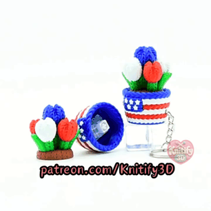 Knitify3D-Knitted Patriotic Tulips Fidget Clicker Keychain_11.gif