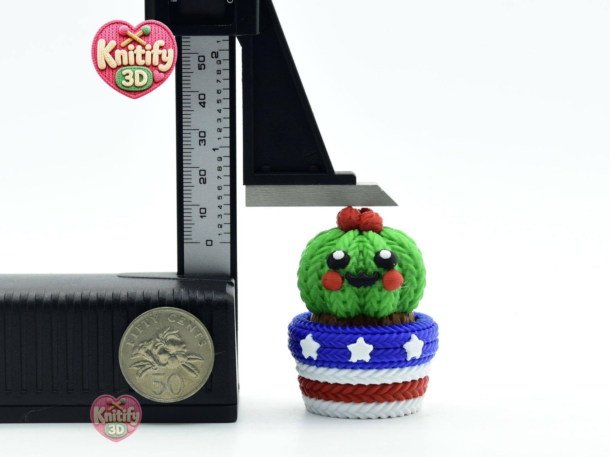 Knitify3D-Knitted Happy Cactus for Plant Lovers Fidget Clicker Keychain_02.jpg